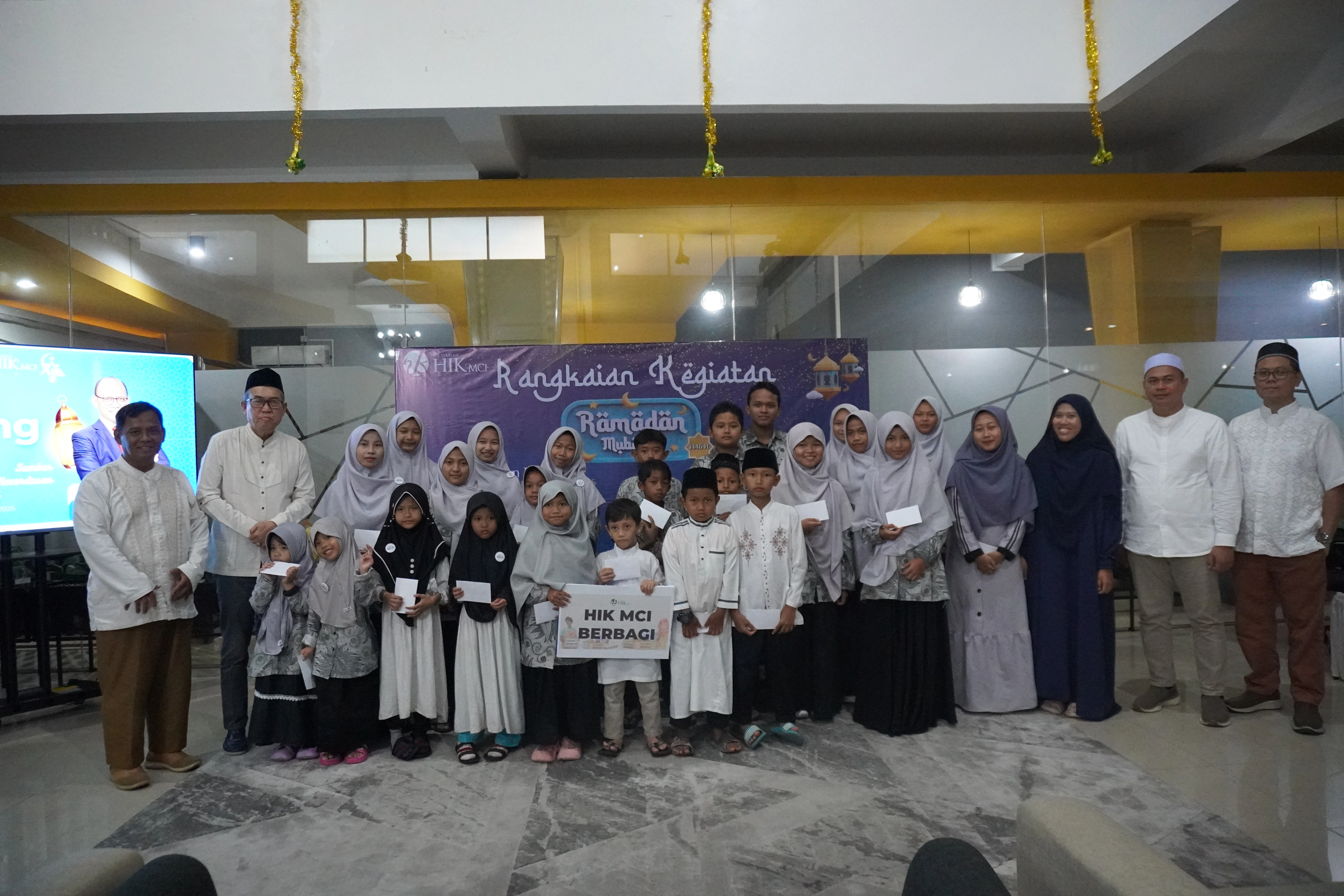 BPRS HIK MCI Gelar ESQ Training dan Berikan Santunan