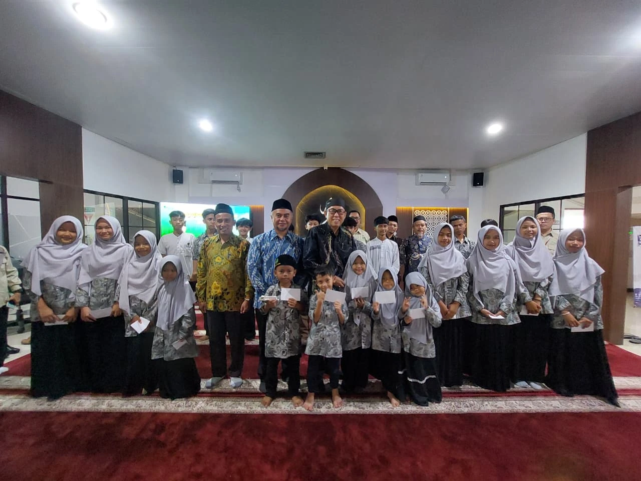 BPRS HIK MCI Mengadakan Pengajian & Tasyakuran Milad 18 Tahun